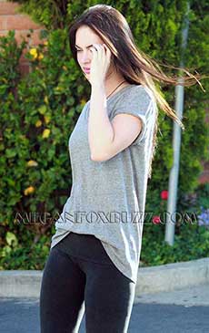 megan-fox-jeans-06