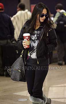 megan-fox-jeans-07